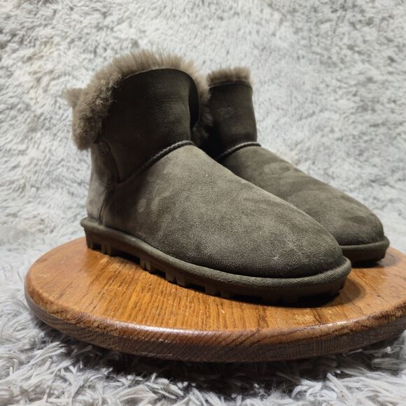 Kirkland Signature Womens 10 Shearling Sheepskin Ultimate Comfort Winter Boots - Picture 1 of 8